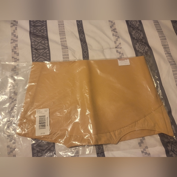 Lane Bryant High waisted Brief - Picture 3 of 4